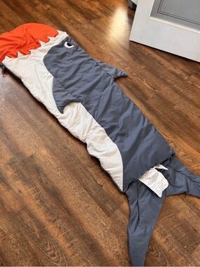 Shark-Shaped Kids Sleeping Bag in Gray, White & Orange Ozark Trail w/ carry bag